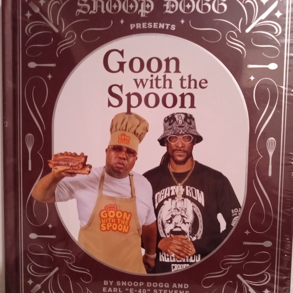 SNOOP DOG PRESENTS GOON WITH A SPOON COOKBOOK